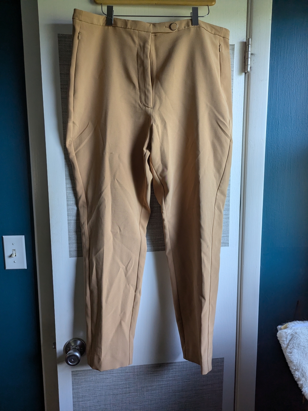 Slim-leg Trousers